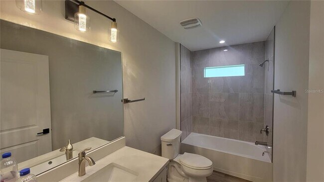 Building Photo - 5483 Gagnon Terrace