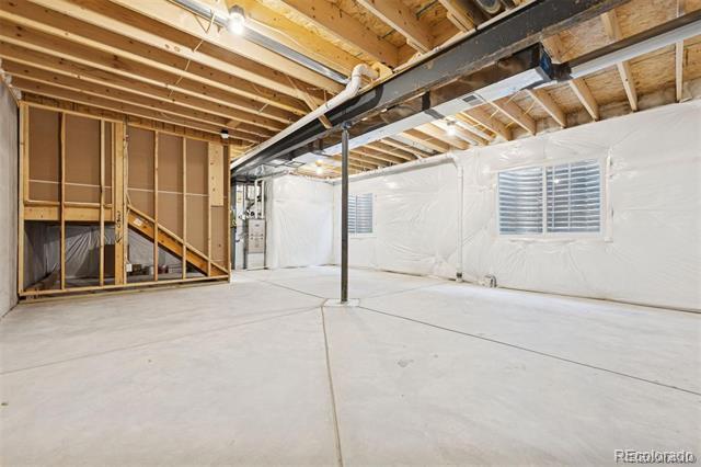 Building Photo - 6218 N Nepal Ct