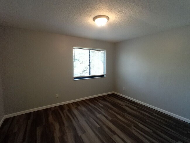 Building Photo - Pepperdine Place