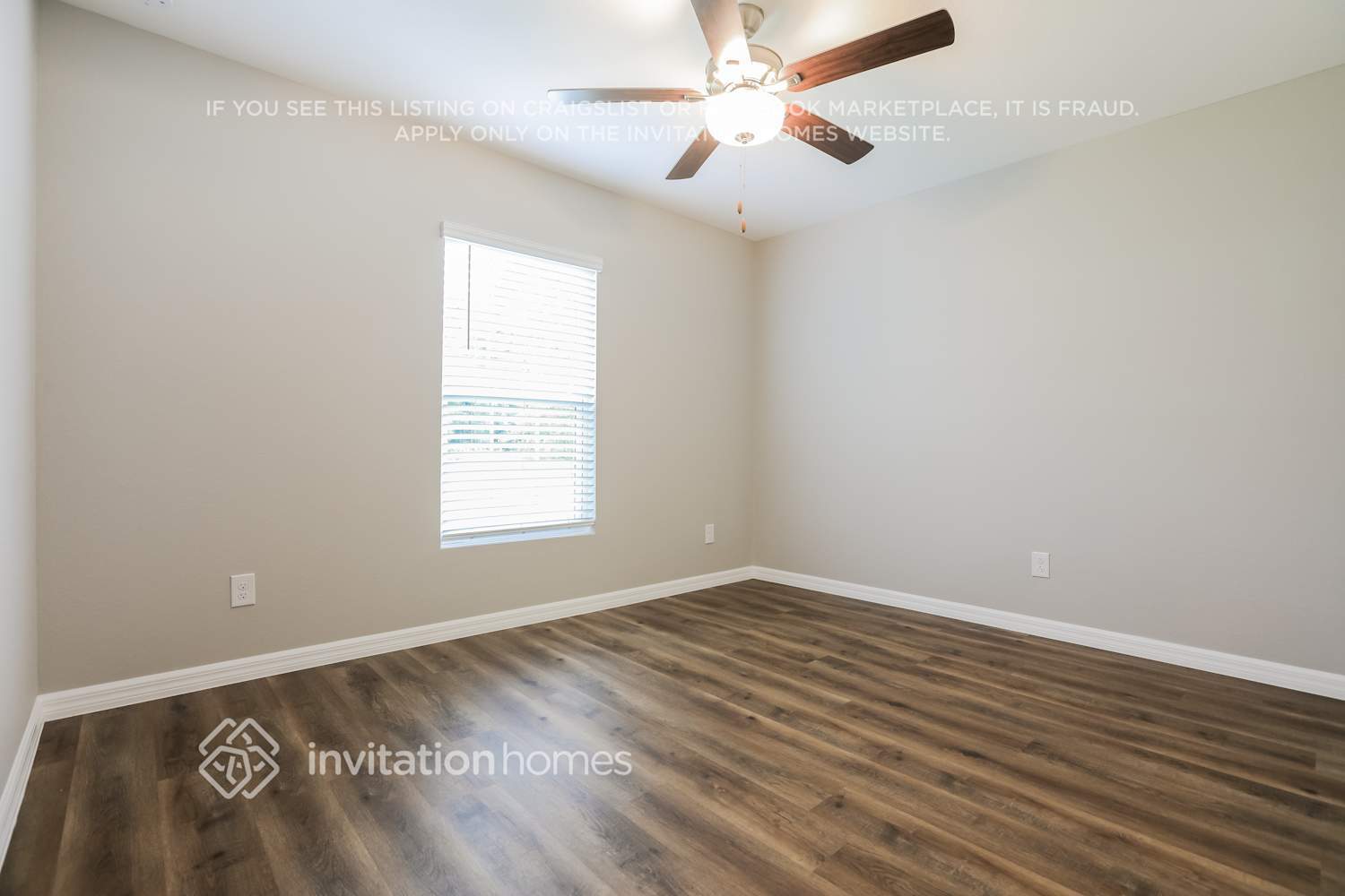 Building Photo - 23165 Lindale Ave