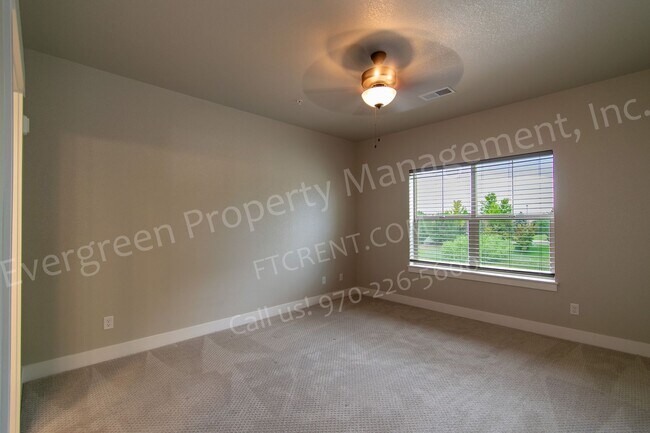 Building Photo - 4612 Hahns Peak Dr