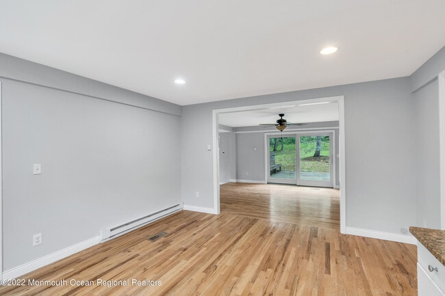 Building Photo - 5 Dugans Ln