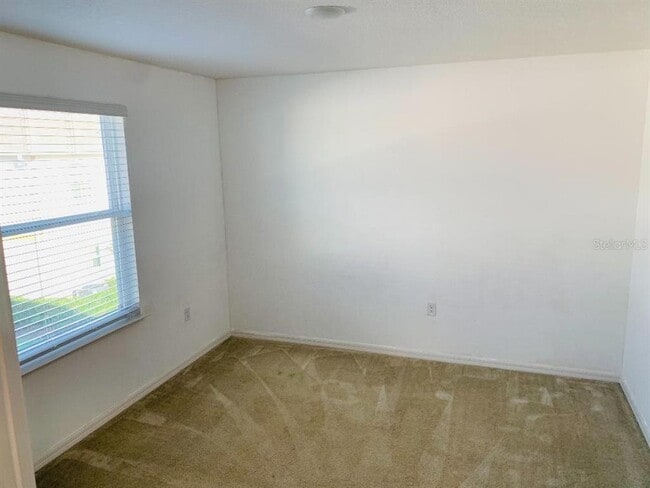 Building Photo - 3853 Hampstead Ln
