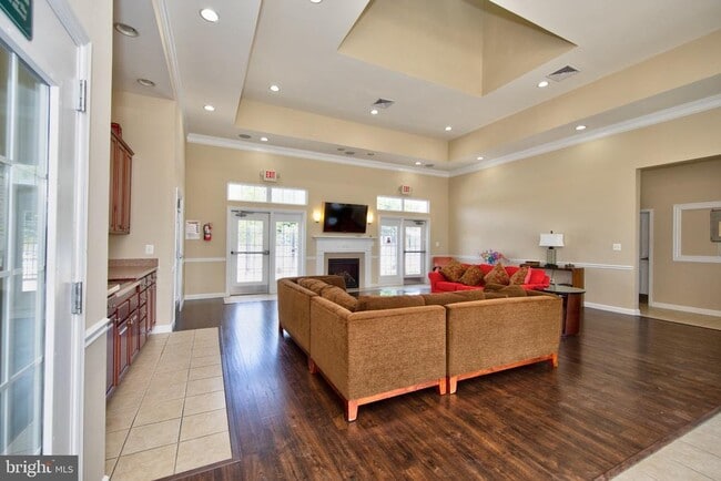 Building Photo - 167 Hokeland Dr