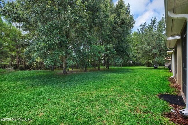 Building Photo - 452 Walnut Dr