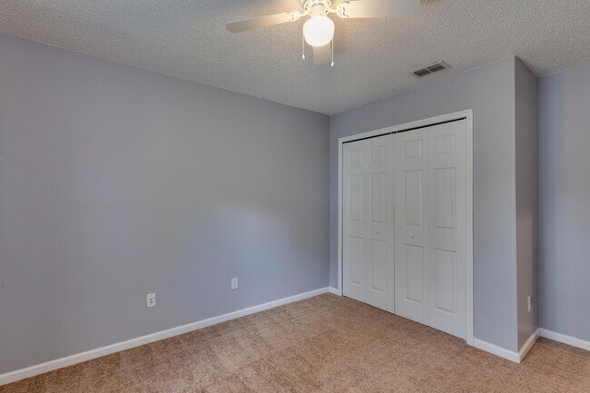 Building Photo - FOR RENT AND READY FOR IMMEDIATE OCCUPANCY! STUNNING LAKE VIEWS • 3 BEDROOMS • 2.5 BATHROOMS • AT...