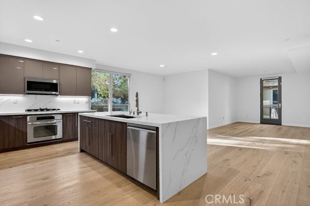Building Photo - 575 Rockefeller