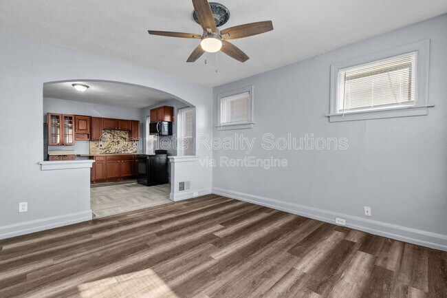 Building Photo - 3530 Oregon Ave