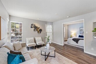 Building Photo - 7685 Northcross Dr