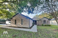 Building Photo - 598 Orangewood Dr