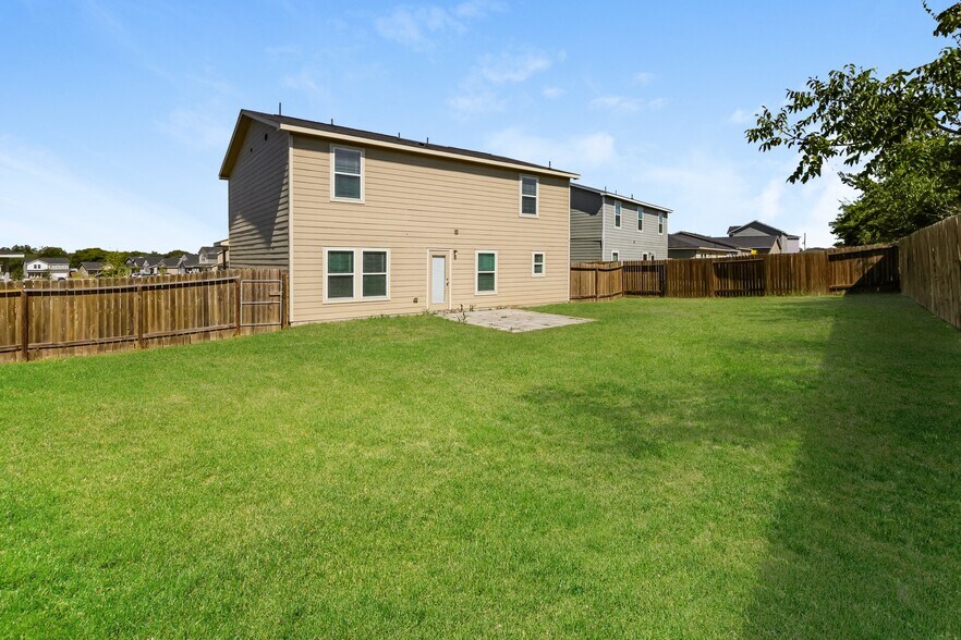 Building Photo - 13031 S Green Wing Cir