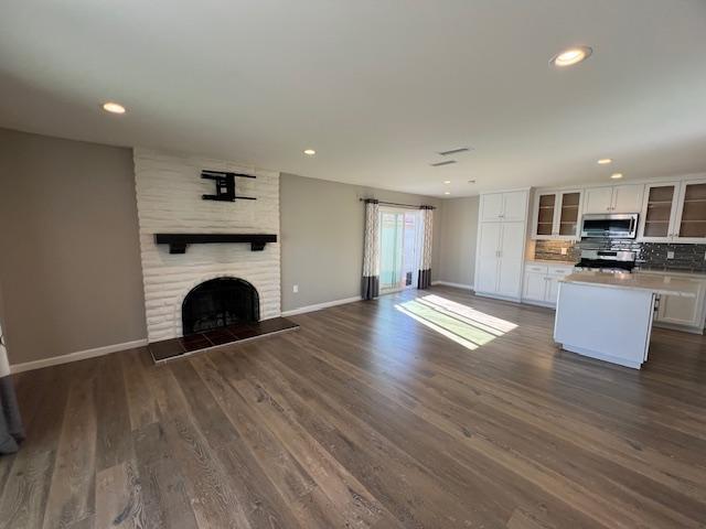 Building Photo - 4062 Mira Verde St