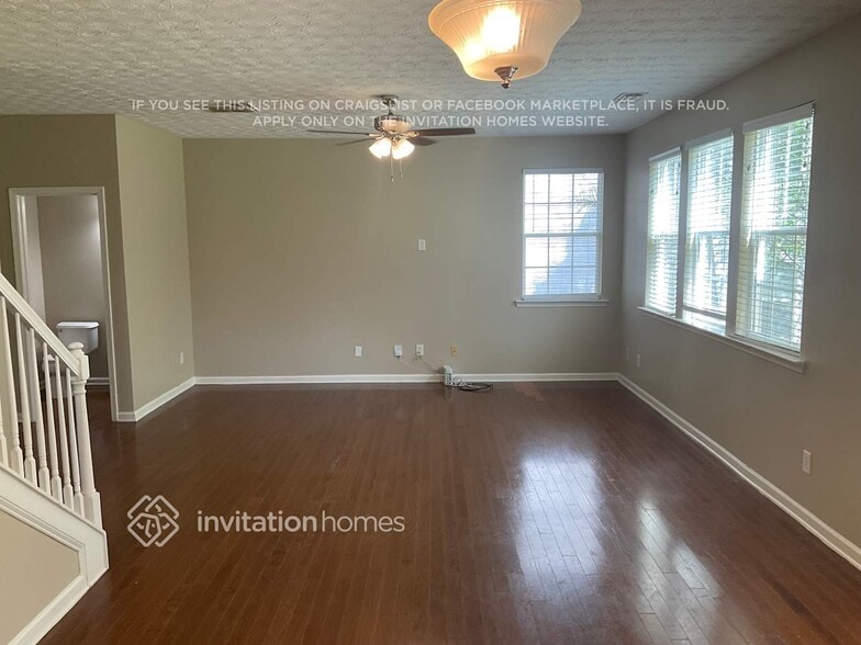 Building Photo - 3280 Sable Trl