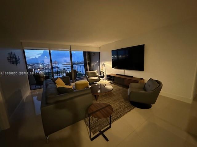 Building Photo - 5600 N Flagler Dr