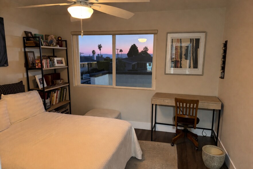 Building Photo - 1606 W 22nd St