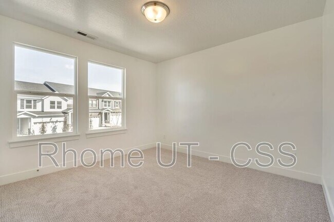 Building Photo - 16106 S Bodmin Way