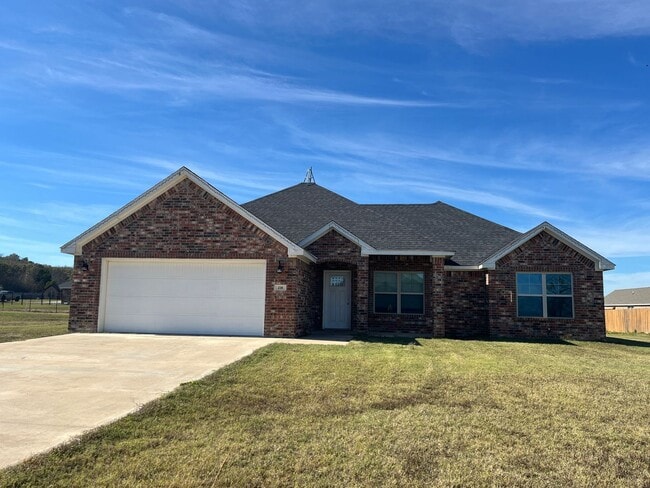 Primary Photo - Cozy 3 bed, 2 bath - Silo School District
