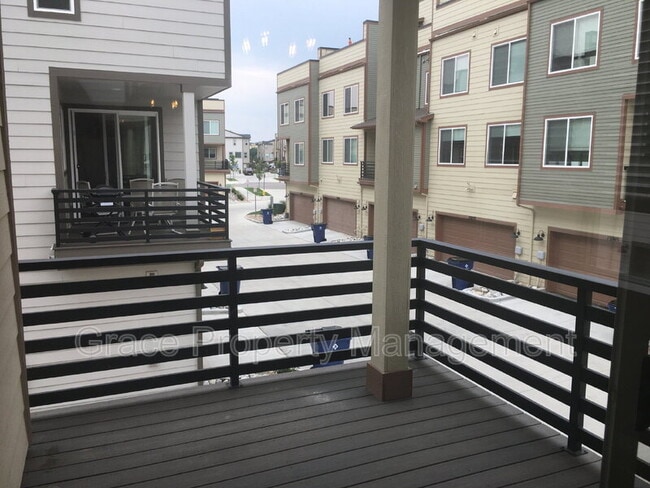 Building Photo - 13849 Del Corso Way