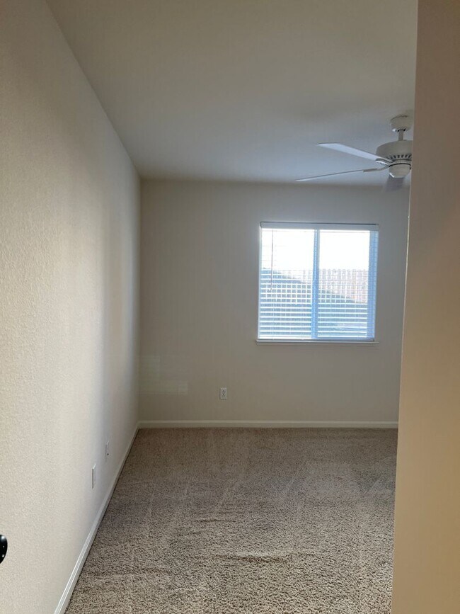 Building Photo - 4501 Waitsfield Cir