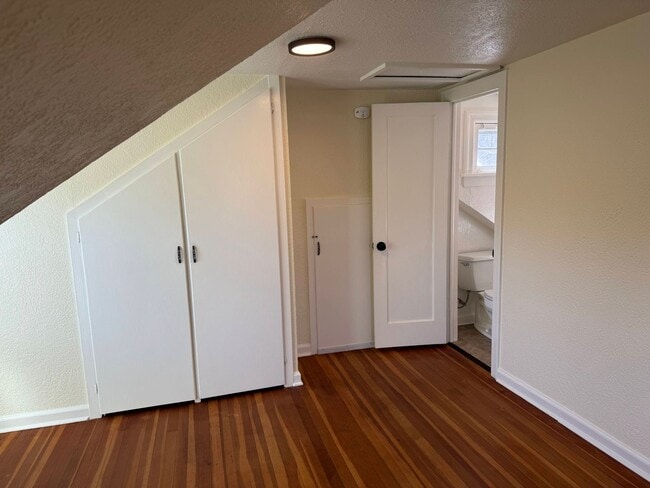 Building Photo - 4 Bedroom House in SE Eugene