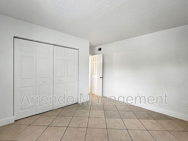 Building Photo - 8475 SW 94th St