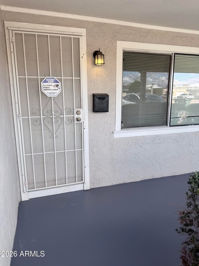 Building Photo - 2419 E Oak St