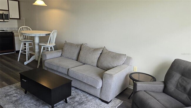 Building Photo - 4354 Tahitian Gardens Cir