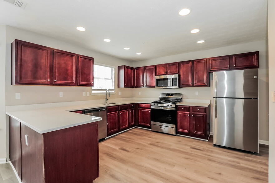 Building Photo - 45 Keyton Dr