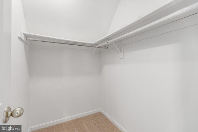 Building Photo - 208 Bristol Downs Dr