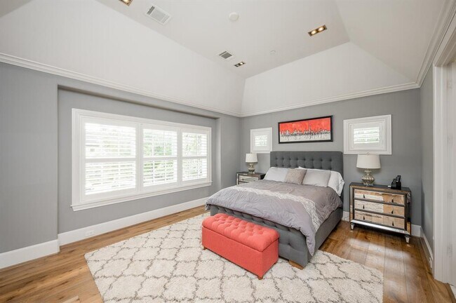 Building Photo - 5410 Alder Cir
