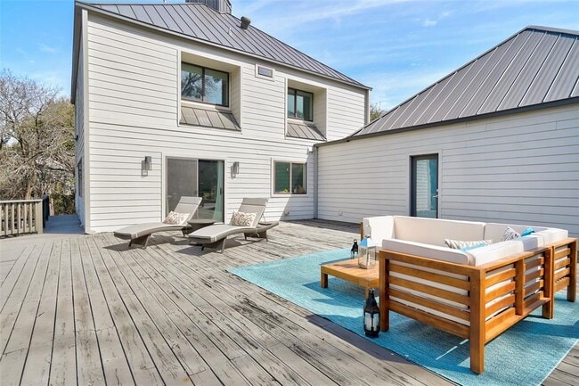 Building Photo - 6 Sugar Creek Dr