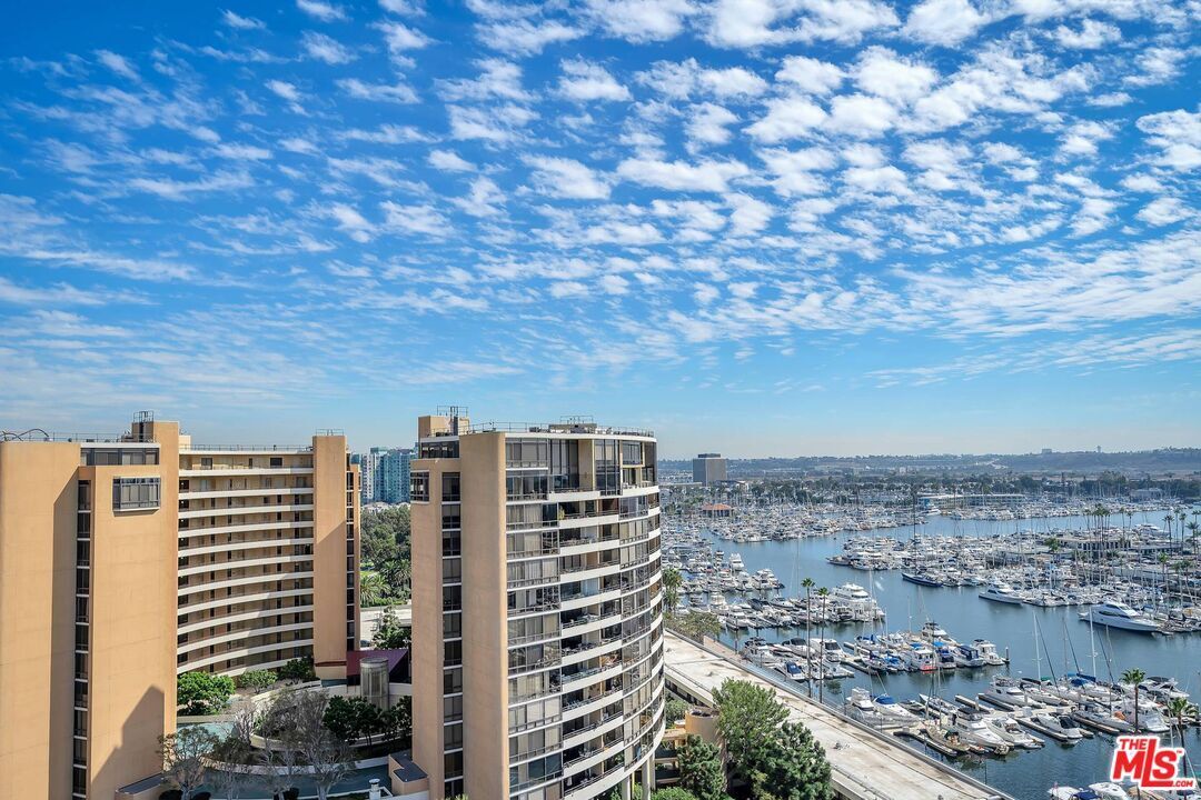 Building Photo - 4316 Marina City Dr