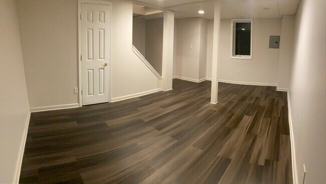 Primary Photo - 6 13th St