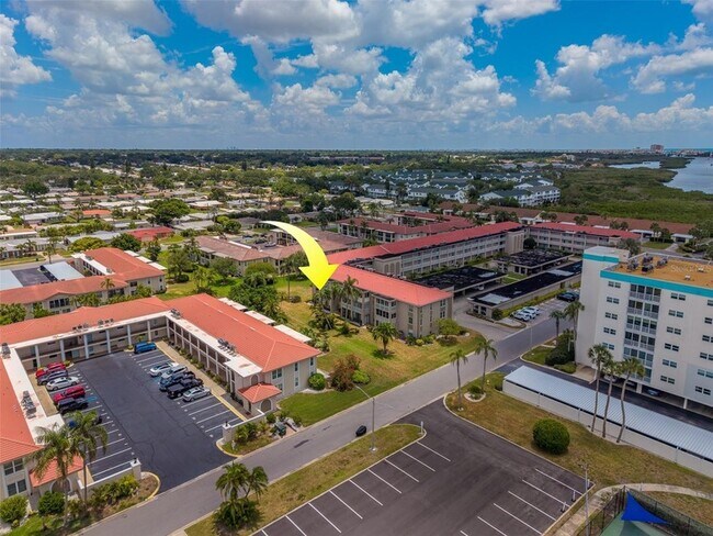Building Photo - 10215 Regal Dr
