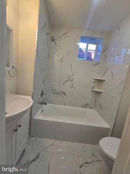 Building Photo - 1523 N 30th St