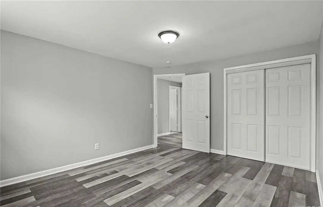 Building Photo - 386 Elmwood Ave