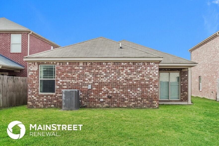 Building Photo - 119 Darrow Creek Dr