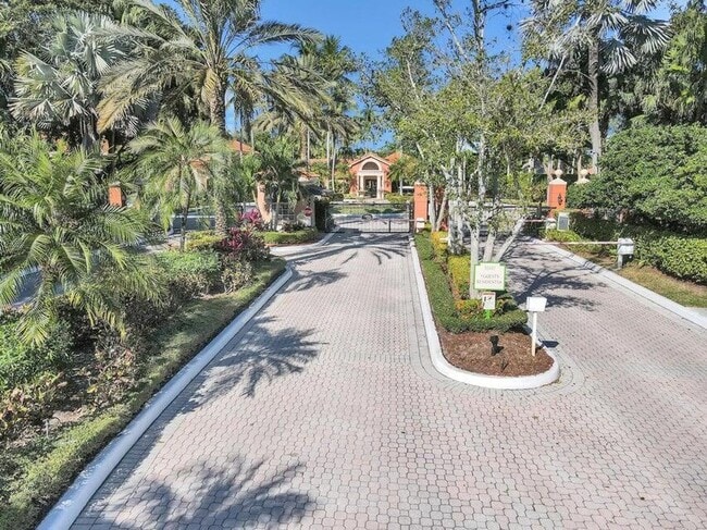 Building Photo - 3143 Clint Moore Rd