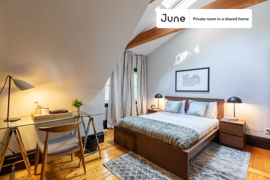 Primary Photo - Room in Shared 5 bed/2 bath home