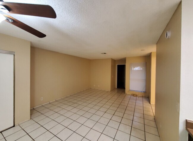 Primary Photo - 2 BEDROOMS 1 BATHROOMS HOUSE AVAILABLE FOR RENT PECOS AND WASHINGTON !!!