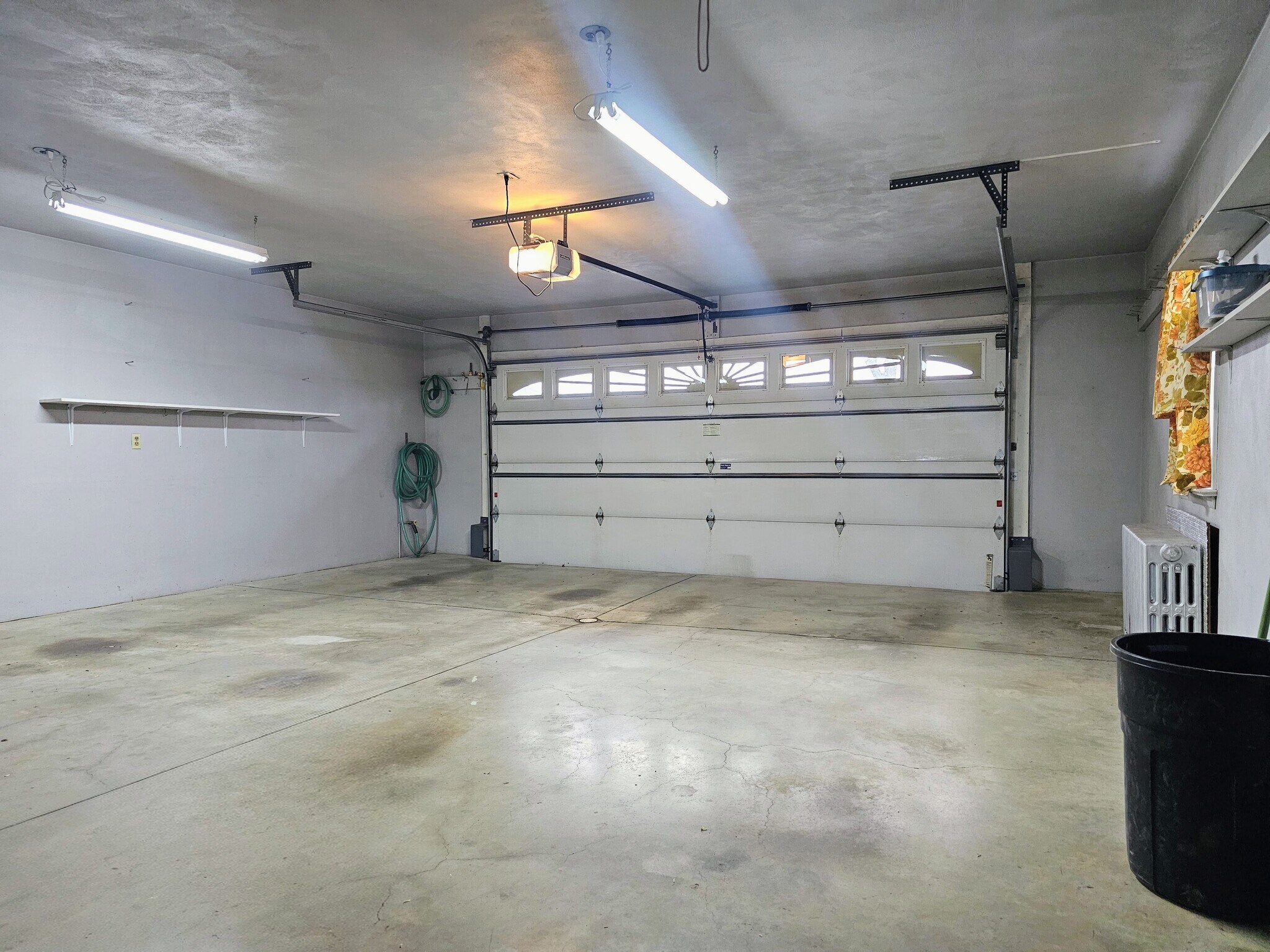 Building Photo - 3 Hillcrest Ave