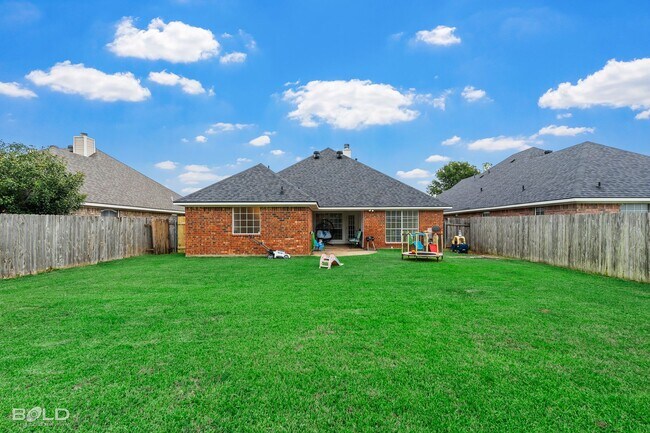 Building Photo - Richmond Cove - Close to Barksdale AF