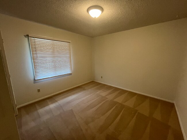 Building Photo - 104 Clinkscales Rd