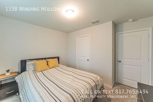 Building Photo - 1338 Winding Hollow Dr