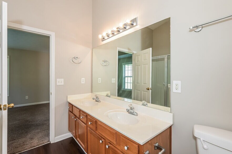 Building Photo - 3268 Tuggle Ives Dr NE