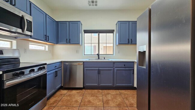 Building Photo - 17716 W Mandalay Ln
