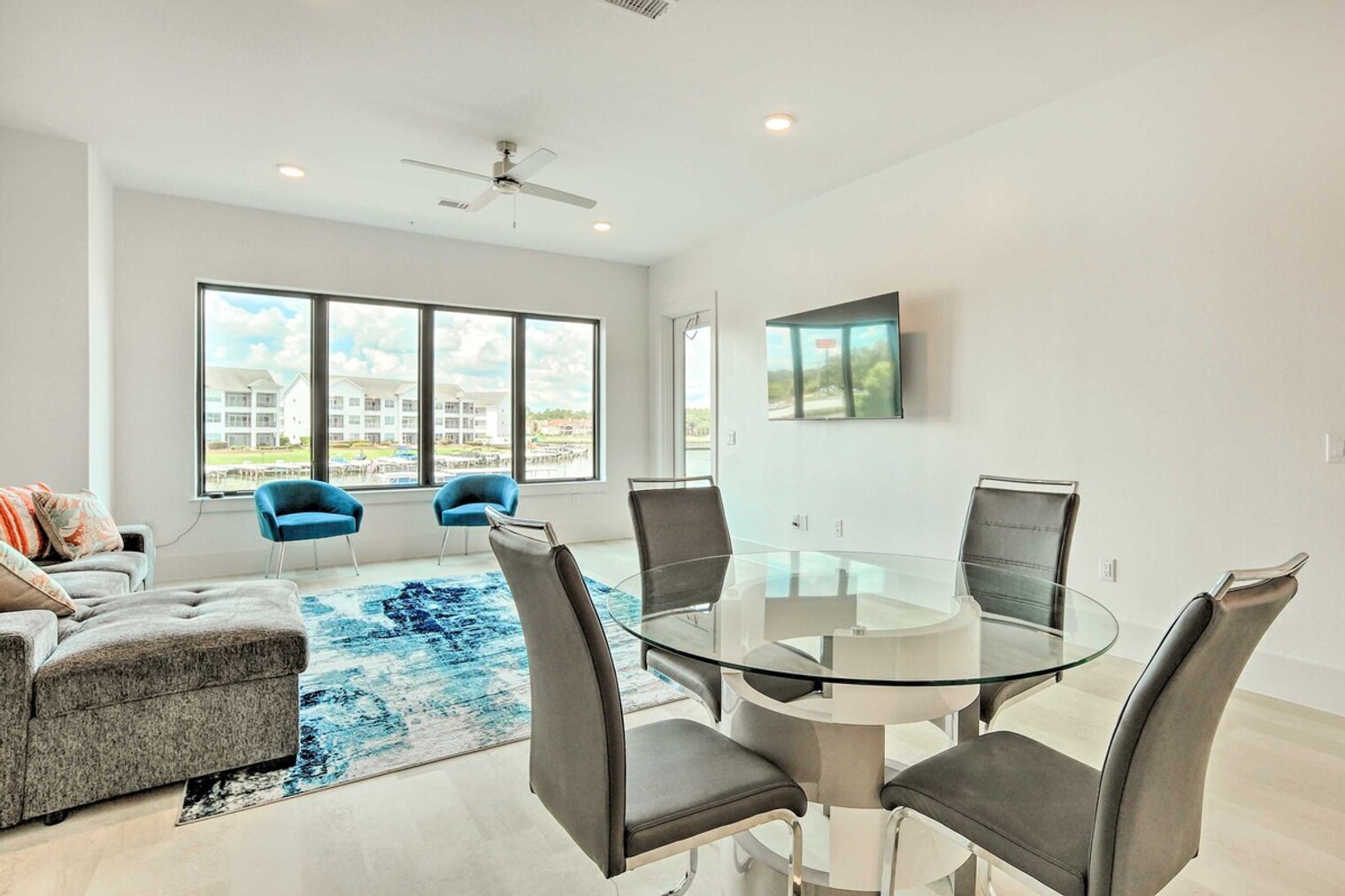 Building Photo - 15310 TX-105