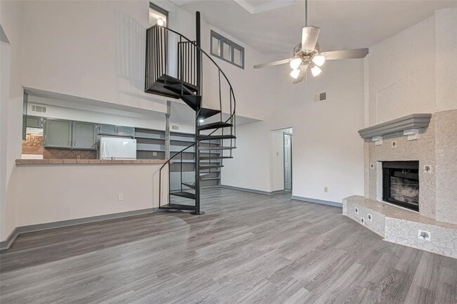 Building Photo - 940 Somercotes Ln