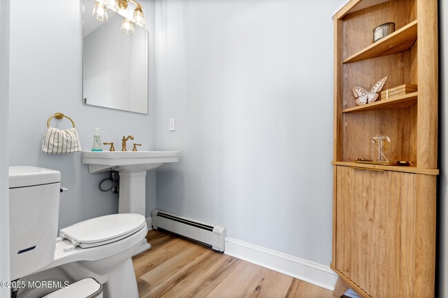 Building Photo - 3456 E Thistle Ave