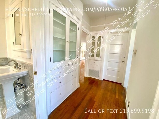 Building Photo - 101 N Hobart Blvd